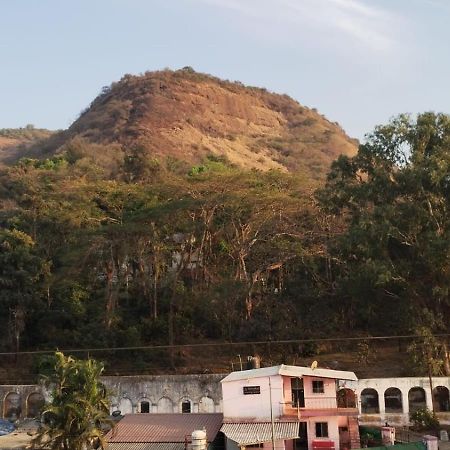 Blue Bell Homestay Lonavala Εξωτερικό φωτογραφία