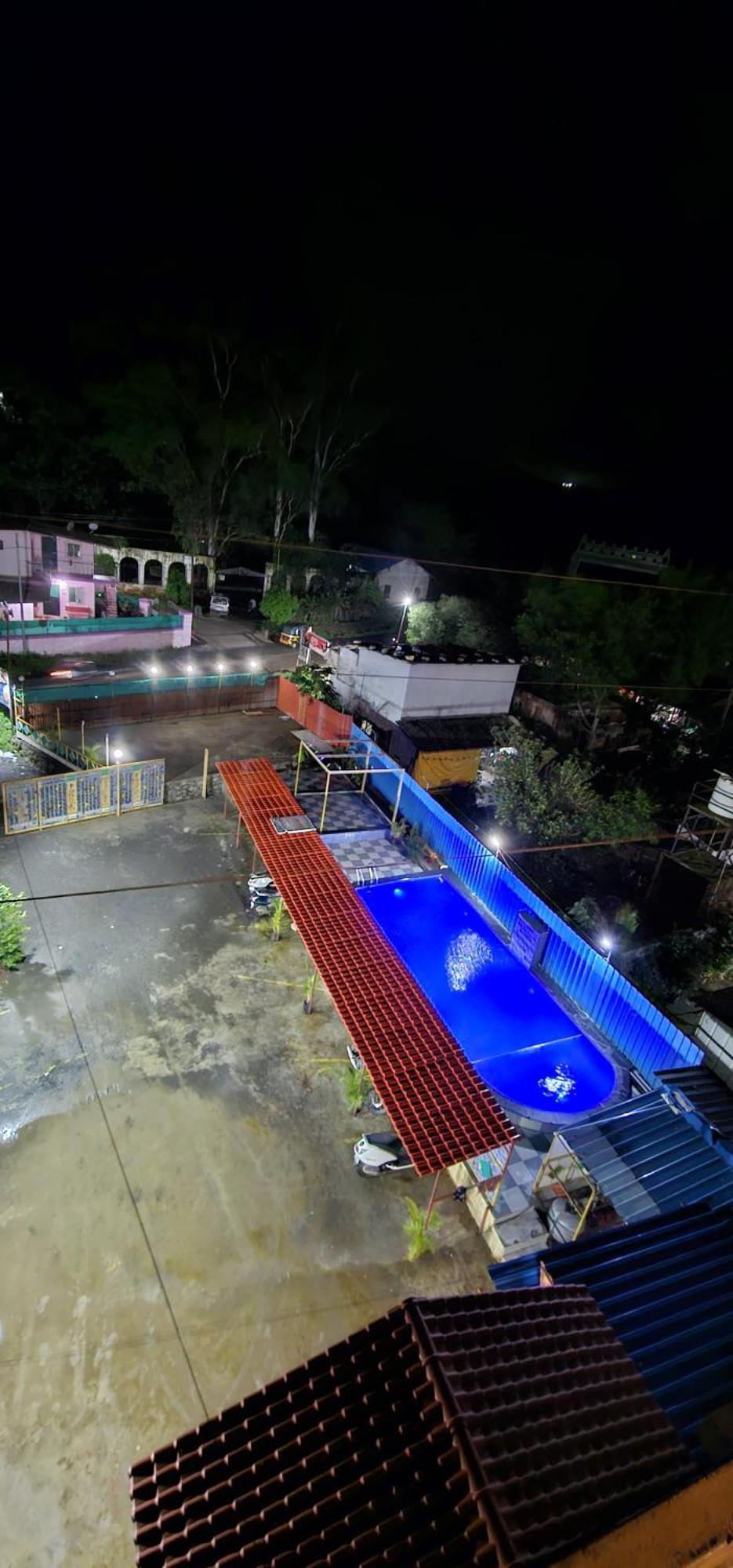Blue Bell Homestay Lonavala Εξωτερικό φωτογραφία